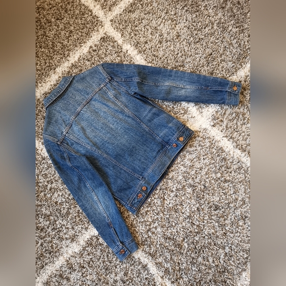 J.Crew Madewell Classic Denim Jean Jacket- Size XS in Mid-wash - Picture 4 of 7